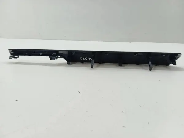 Cadre de rangement tableau de bord Volkswagen Tiguan OEM 5NC858418 image 4