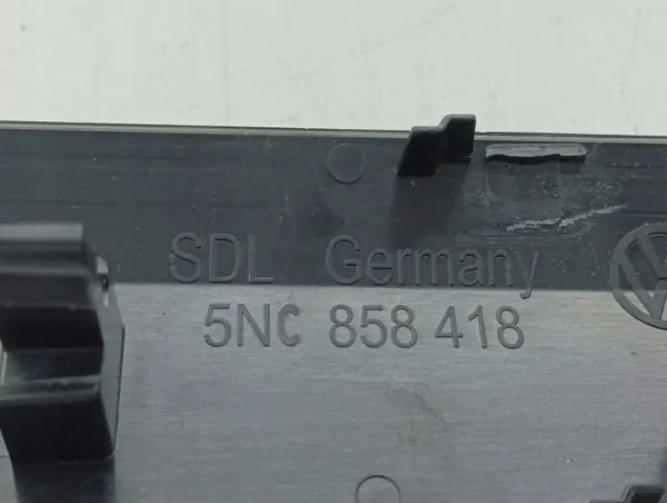 Cadre de rangement tableau de bord Volkswagen Tiguan OEM 5NC858418 image 7
