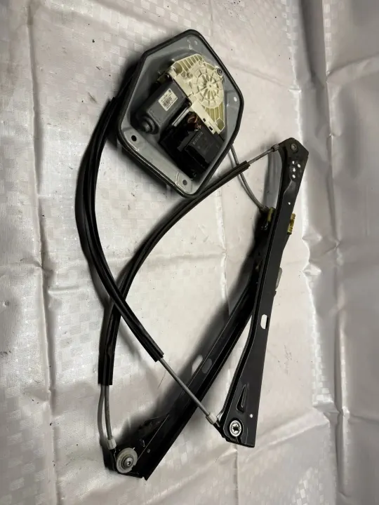 OEM 1K3837401E Vänster Framruta Regulator VW Golf V image 2