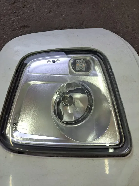OEM 82145721 Rechter Halogeen Cabinehoek Volvo FH4/FH5 image 3