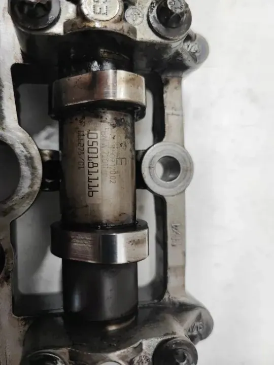 Arbre à cames échappement OEM 8509121 pour BMW 3.0 D image 5