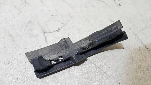 Audi OE 8R0807278 Suporte de para-choque image 7