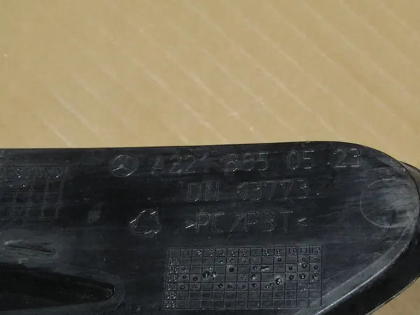 Fram Bumper Center Grill Mercedes W221 A2218850523 image 4