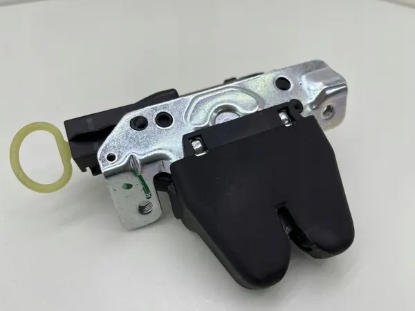 MERCEDES CLA W117 Baklucka Lås A1177500085 image 2