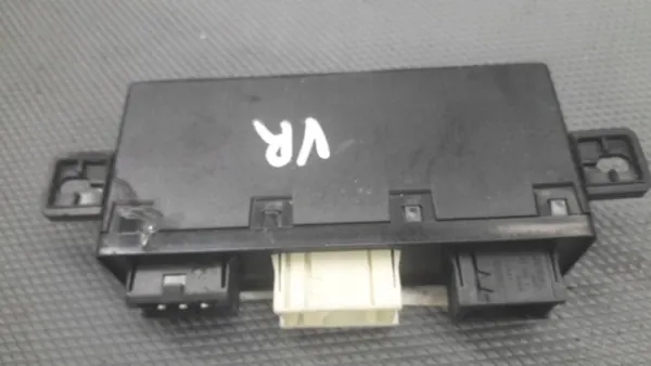 Module de verrouillage central OEM 8378771 pour BMW E38 image 5