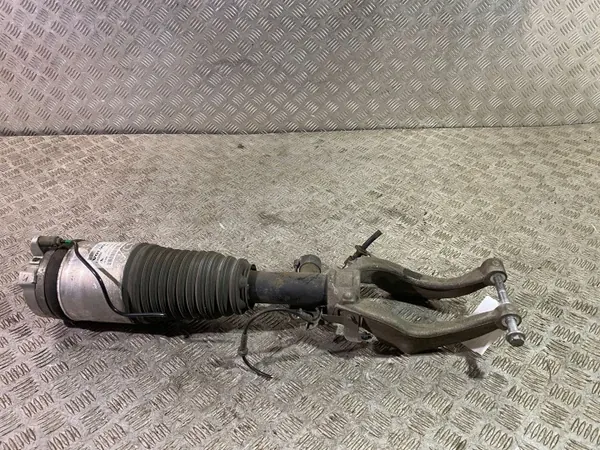 Volvo XC90 2017 Vorderer Luftfederungsdämpfer OEM 31658904 image 2
