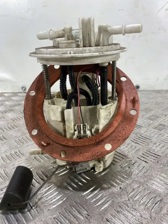 Bomba de combustible Subaru Forester OEM FBZ20655 - Usado image 6