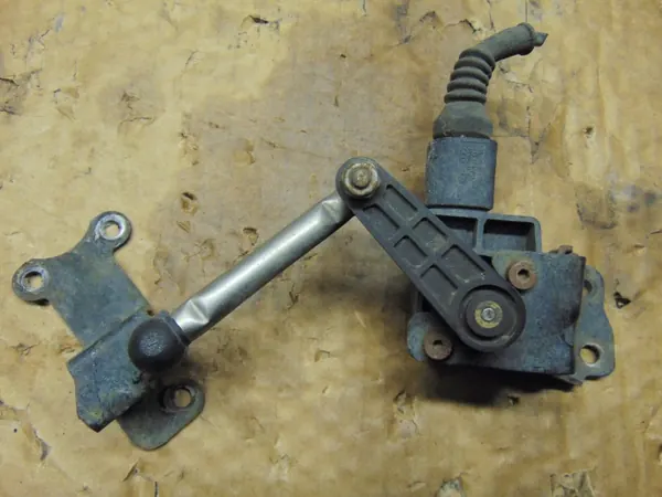 Sensor de Posición Xenon OEM 1T0907503 Skoda Superb II image 2