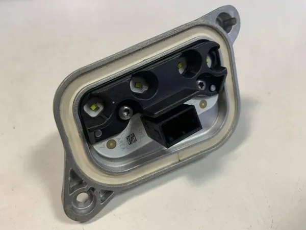 LED-valomoduuli OEM 1420000458 Audi E-Tronille image 5