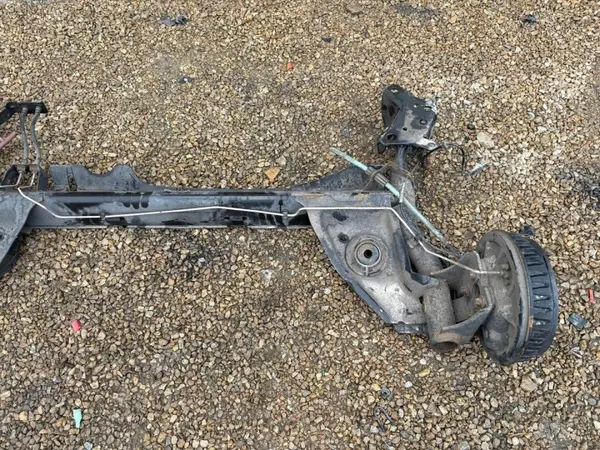 Poutre d'essieu arrière RENAULT CAPTUR - OEM RENAULT CAPTUR OŚ TYŁ image 3