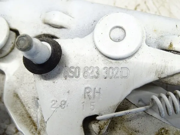 Charnière de capot droit avant OEM 8S0823302D Audi TT/TTS image 4