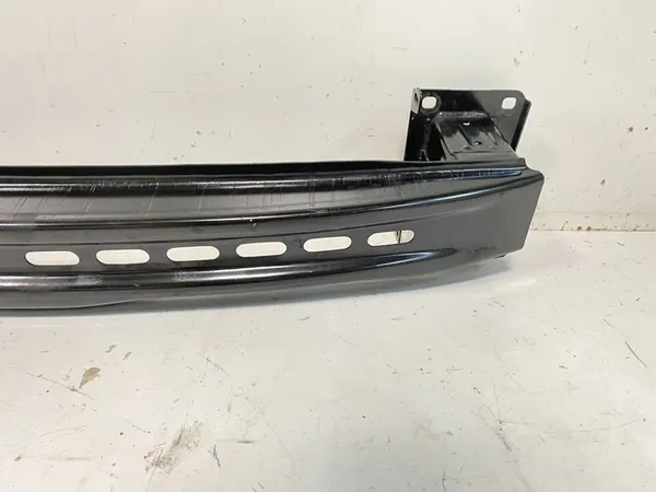 Etupuskuri vahvistus Skoda Octavia 3 III 2012-20 image 5