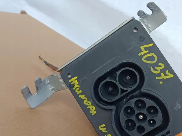 Câble Port de Charge Hyundai Inster OEM 91684-GX010 image 4