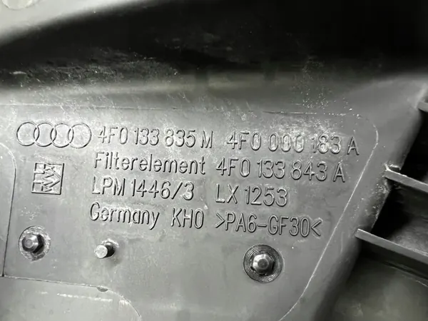 Ilmansuodatin kotelo Audi A6 C6 image 4