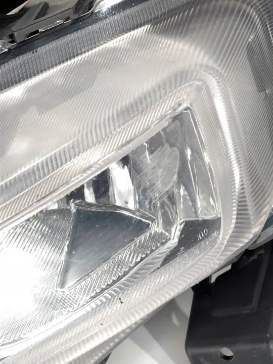 Höger Halogenstrålkastare OEM 92202J7000 Kia Ceed image 4