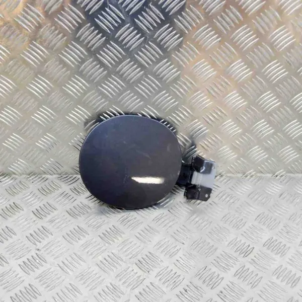 Tapa de combustible Mazda 6 OEM GHK142431 - Usado image 2