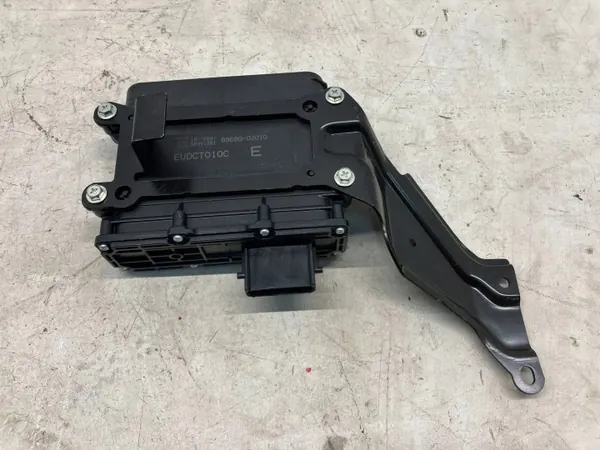 Module calculateur de frein OYT25792 pour Toyota Corolla E21 image 3