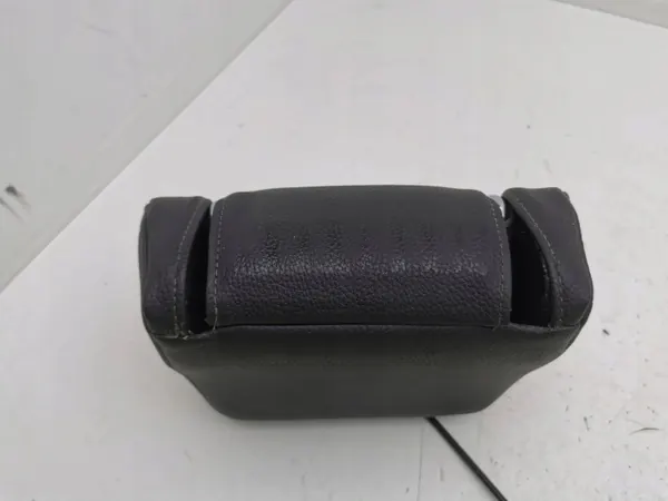 Volvo XC90 2004 Appui-tête gauche 3e rangée OEM AMD142574 image 3