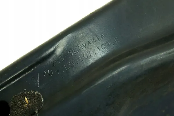 Etupuskuri VW Touareg I image 2