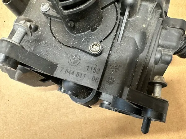 BMW 1 F20 3 F30 G01 G20 G30 Thermostat image 5