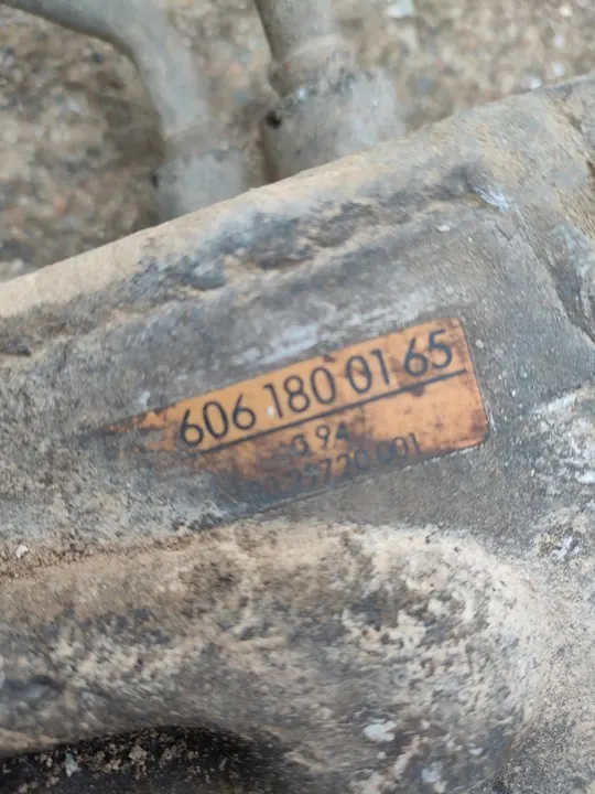 Ölkühler Mercedes W124 3.0 OM605 6061800165 image 2