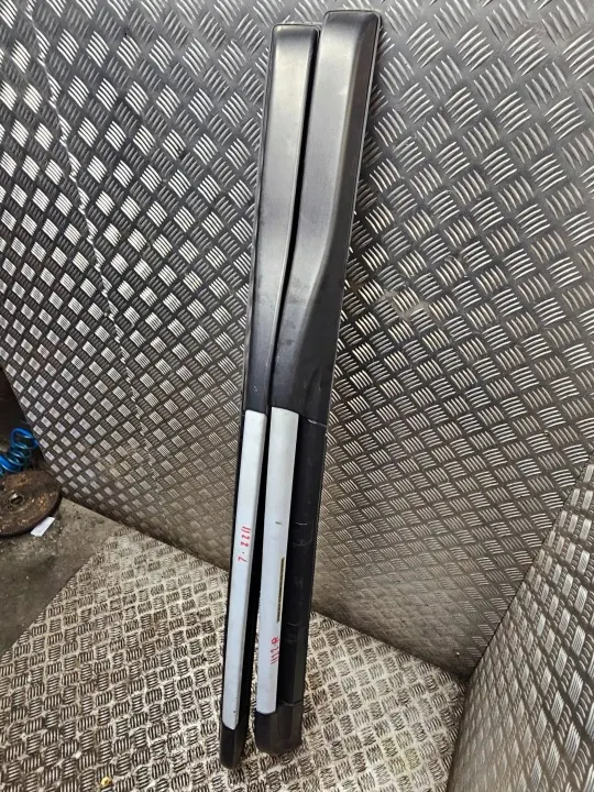 Barras de techo Hyundai Tucson OEM 872772E000 - Usado image 2
