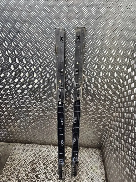 Barras de techo Hyundai Tucson OEM 872772E000 - Usado image 6