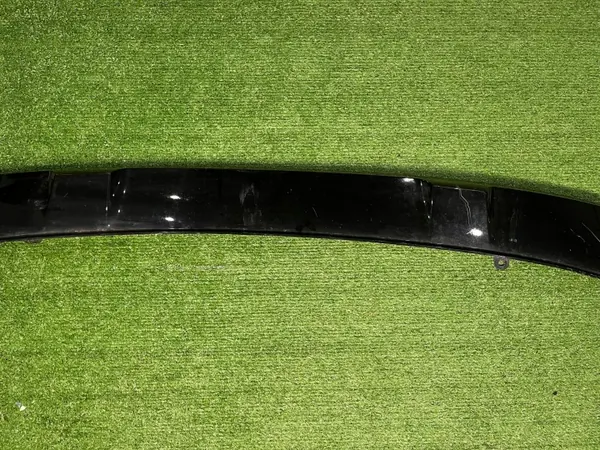 Audi Q4 e-tron Achter Spoiler OEM 89A827933 Gebruikt image 3