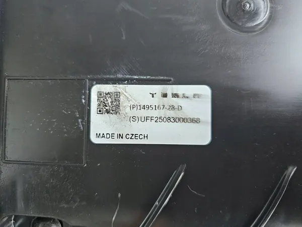 Tesla Model Y Kabinfilterhölje OEM 149516728D image 4