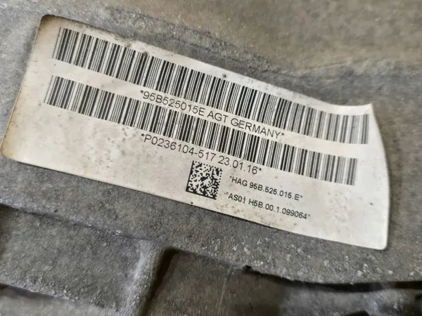 Porsche Macan 95B Taka-akselin diff OEM 95B525015EG image 8