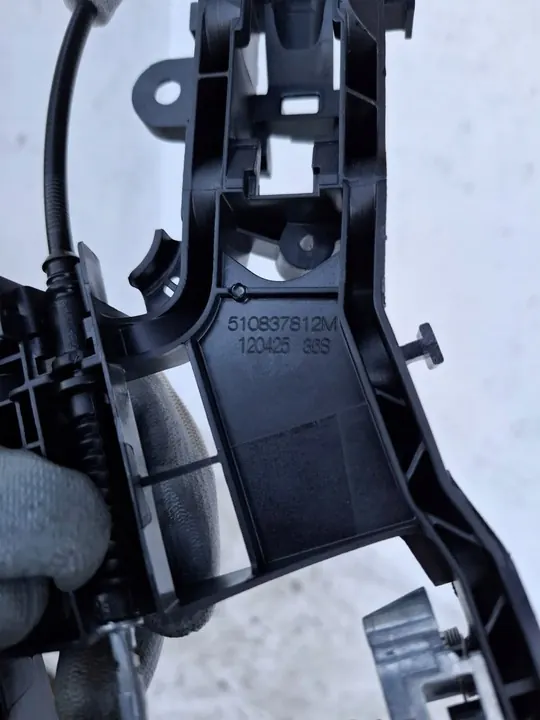 SEAT TARRACO Suporte de Manivela de Porta Traseira Direita OEM 510837812M image 2