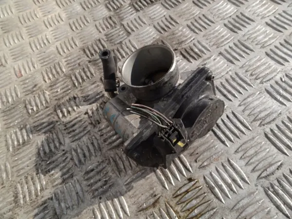 Dacia Gasklep OEM 526-01 voor Dokker/Duster 1.6 image 2