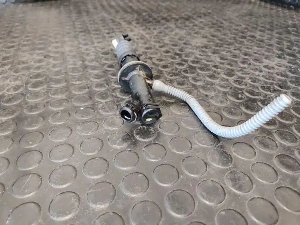Kytkinvapautin OEM 306105773R Clio IV:lle image 2