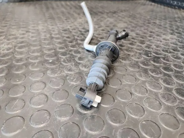 Kytkinvapautin OEM 306105773R Clio IV:lle image 3