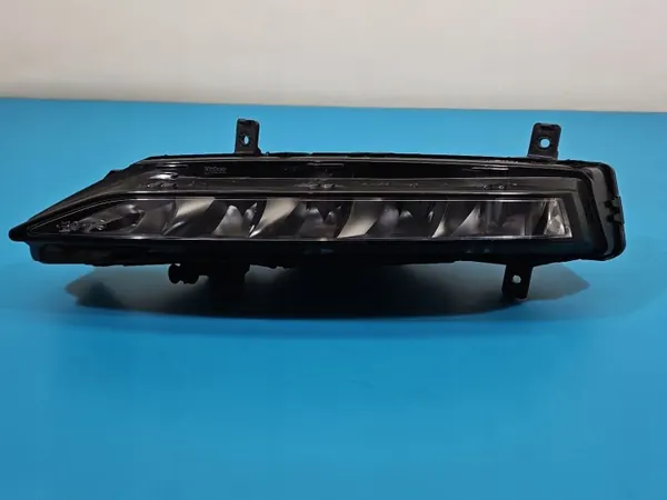 Farol Halogéneo Esquerdo Skoda Superb III OEM 3V0941699B image 3