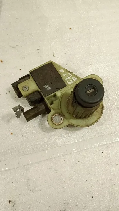 Renault Laguna II bagageluckelås OEM 7701367602 image 2