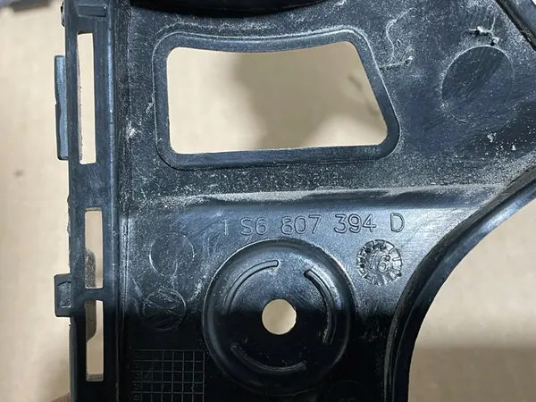 Guide Paraurti Posteriore VW UP Sinistra Destra 1S6807394D 1S6807393D image 4