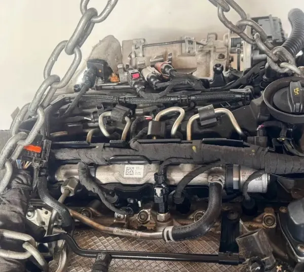 Begagnad Volkswagen OE motor för Golf 8 2.0 image 6