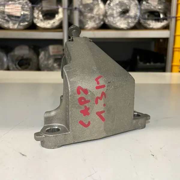 Renault Captur II 1.3 TCE akselituki OEM 397748189R image 6
