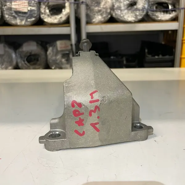 Renault Captur II 1.3 TCE akselituki OEM 397748189R image 7