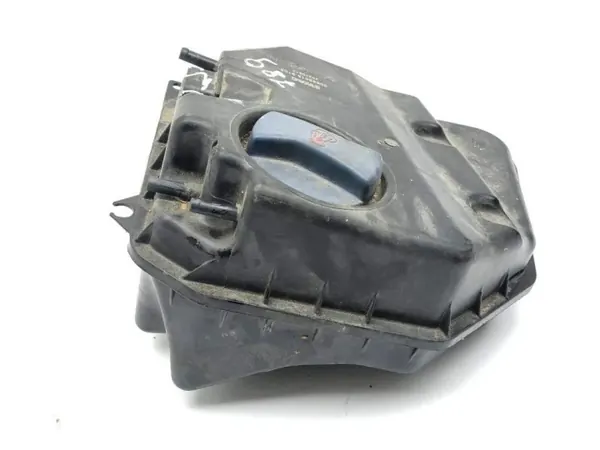 Porsche kylvätske expansionsbehållare OEM 30949015 image 3