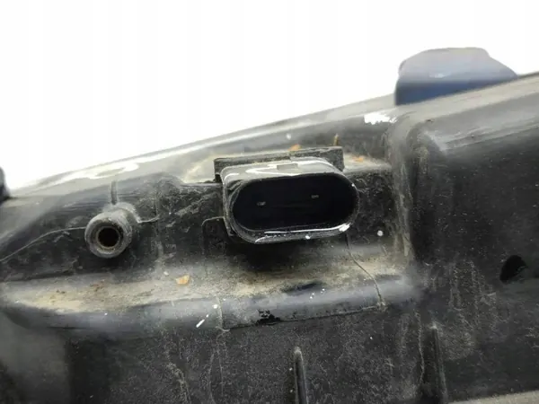 Porsche kylvätske expansionsbehållare OEM 30949015 image 6