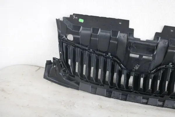 SKODA FABIA III Front Bumper Grill image 9