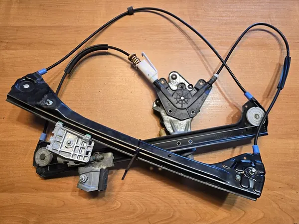 BMW 3 E46 Coupe Elevador de Vidro Direito Frontal 8204180 image 3