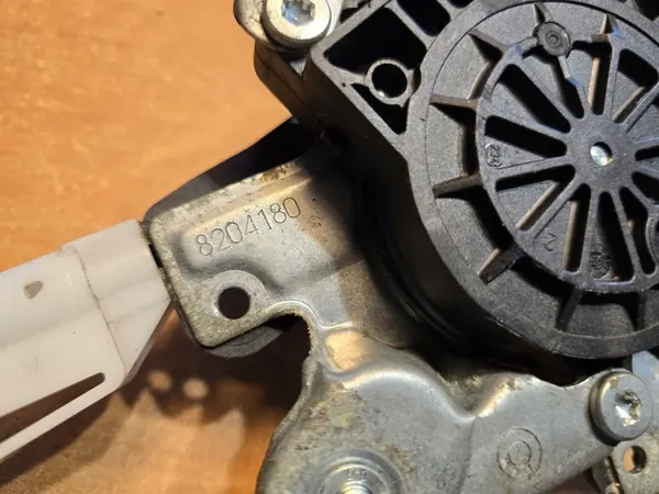 BMW 3 E46 Coupe Elevador de Vidro Direito Frontal 8204180 image 4