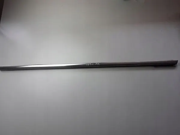Nissan Navara D23 Sivuikkunatiiviste OEM 808214JG0A image 2