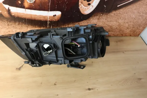 AUDI A4 B8 Faro Bi-Xenón Izquierdo 8K0941003G image 5