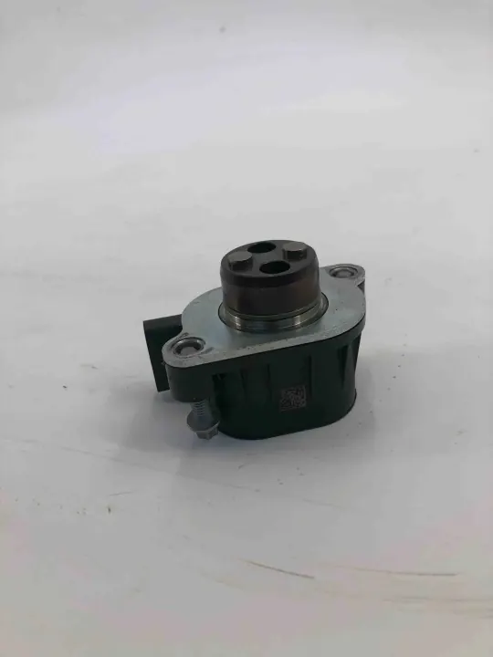 Régulateur pression carburant OEM A2549820000 Mercedes-Benz image 2