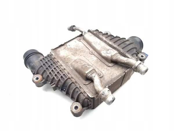 Jaguar XE Intercooler OEM GX73-6K775-AC - Käytetty image 2