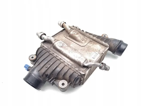 Jaguar XE Intercooler OEM GX73-6K775-AC - Käytetty image 4